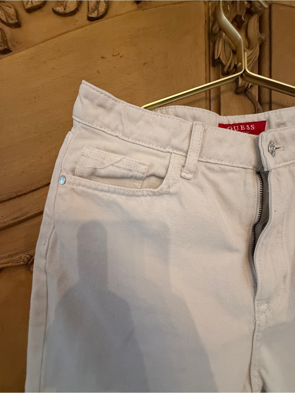 Guess Cream Denim Jeans with Logo Patch - Picture 3 of 8